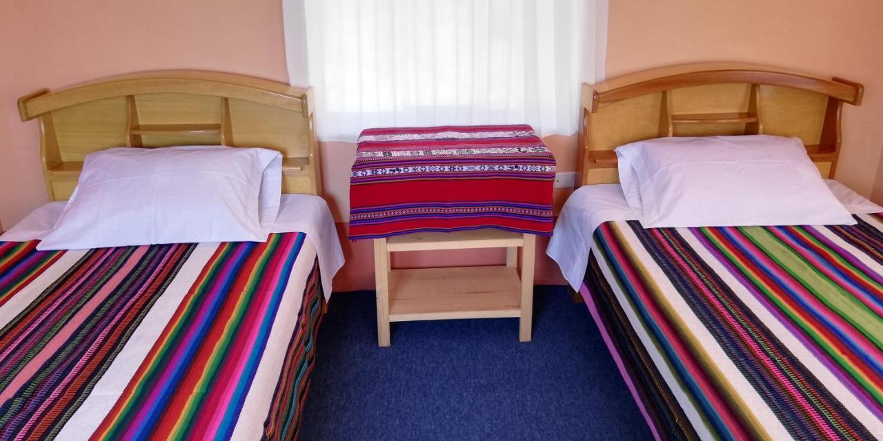 Taquile Hospedaje Mario Huillanopampa Værelse billede